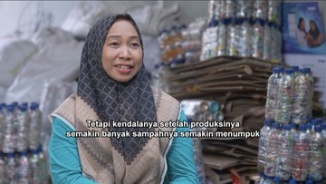 Amaliyah Sholihah mengolah sampah menjadi produk ecobrick